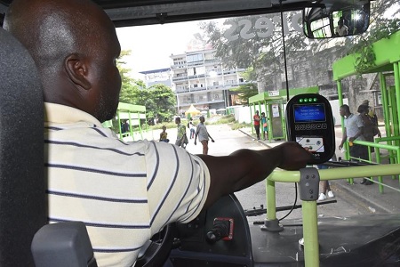 Digital Afrique Telecom (DAT) lance un système de cartes à puce et de billetterie pour plus de 700 bus de la SOTRA